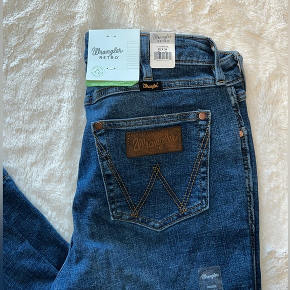 NWT - Wrangler Retro High Rise Wide Leg Trouser Jeans - size 28x34 - Picture 4 of 7